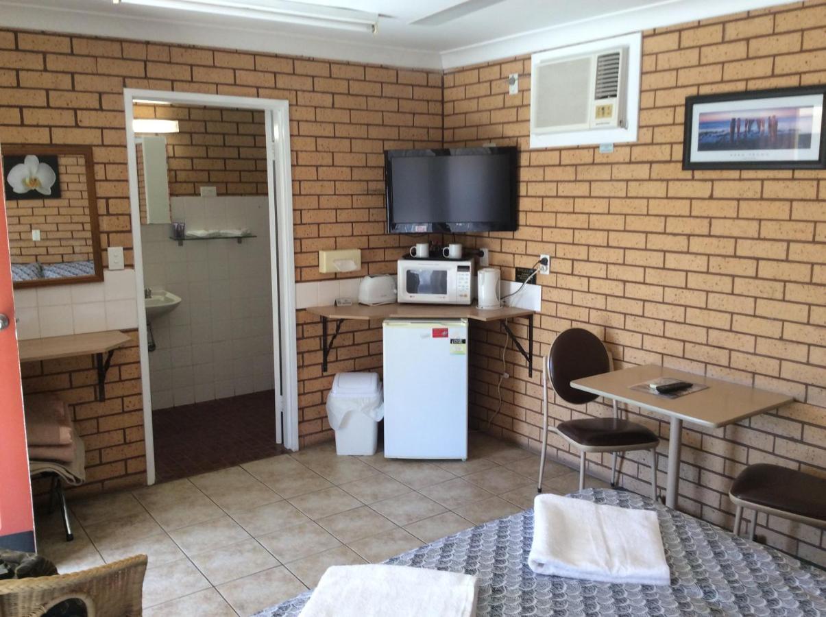 Cross Roads Motel Cobar Dış mekan fotoğraf