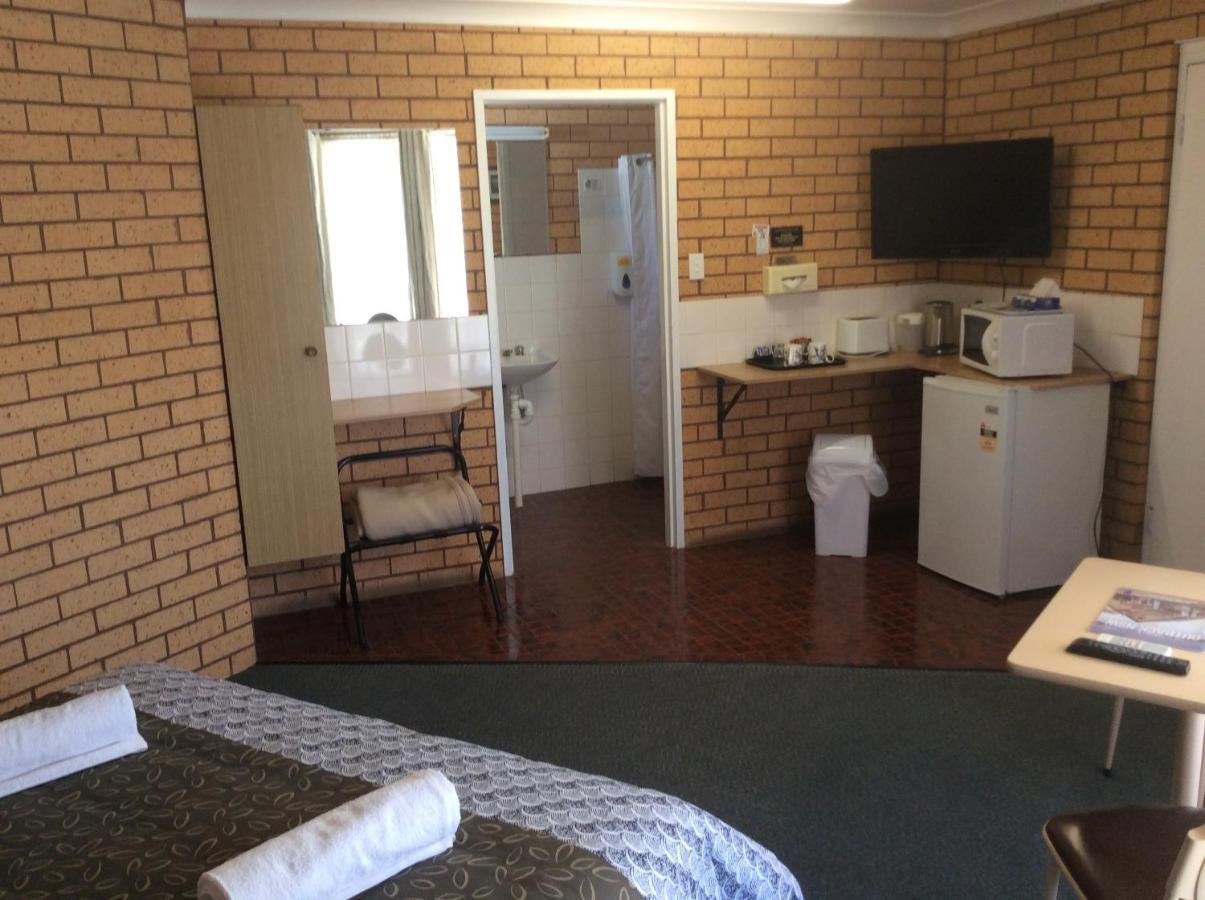 Cross Roads Motel Cobar Dış mekan fotoğraf